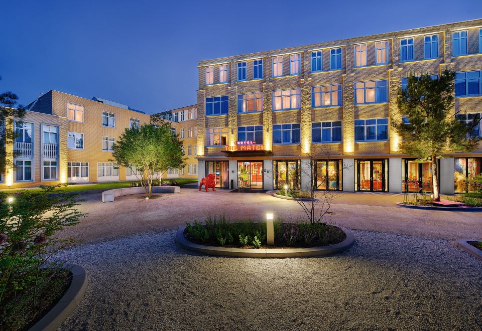 Hotel the Match